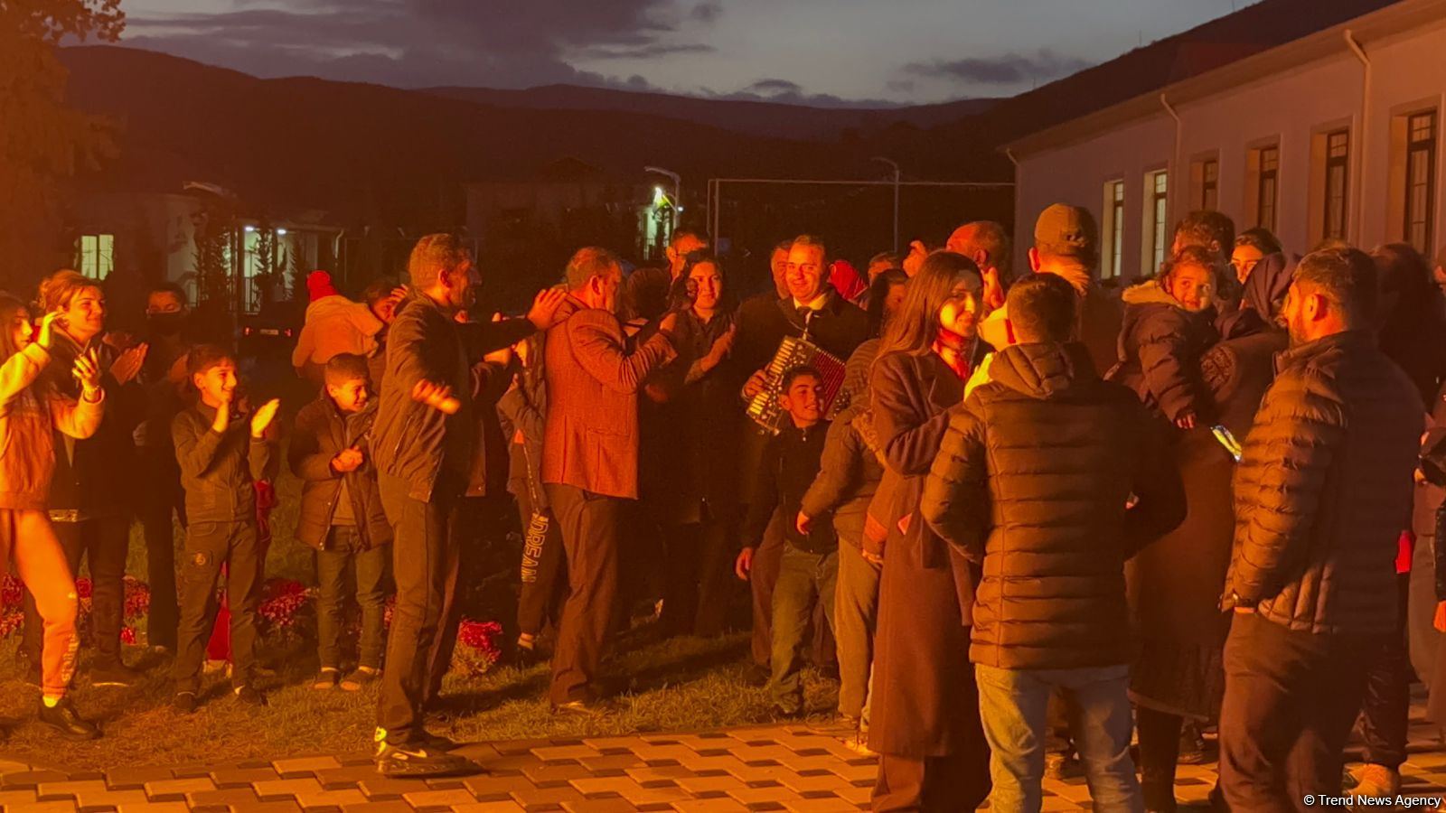 В селе Талыш впервые за 30 лет разожгли костер по случаю Новруза (ФОТО)