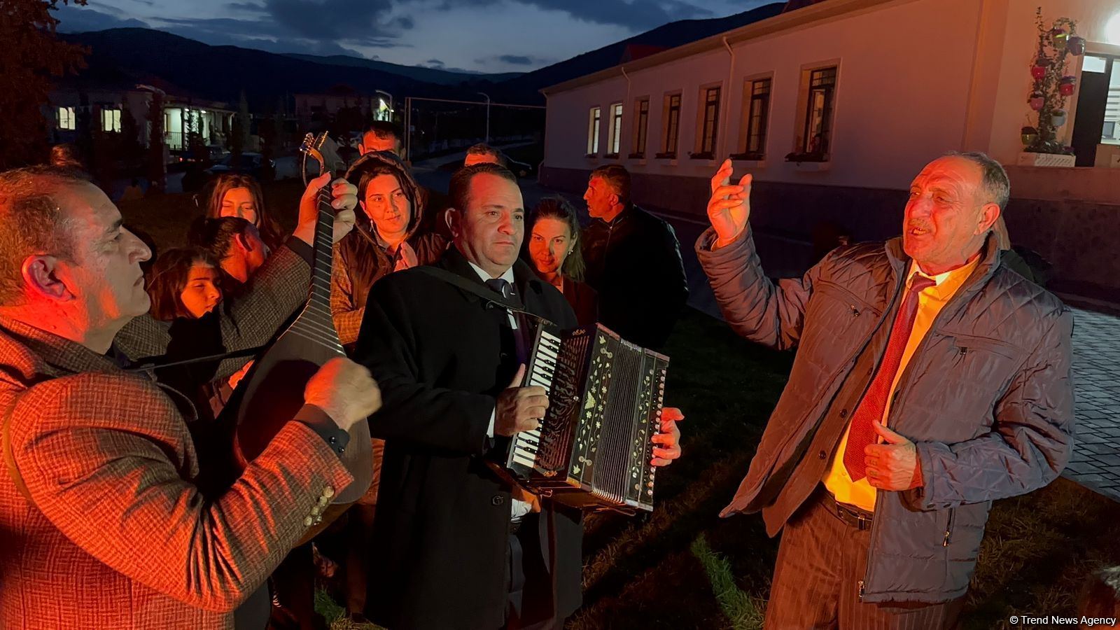 В селе Талыш впервые за 30 лет разожгли костер по случаю Новруза (ФОТО)