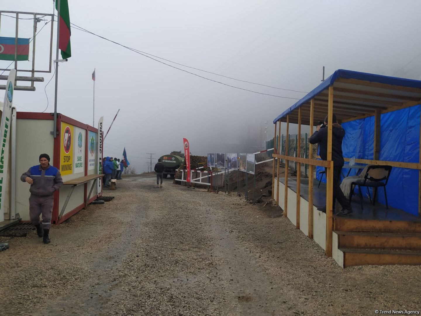 Russian peacekeepers' vehicles move freely along Azerbaijani Lachin-Khankendi road (PHOTO)