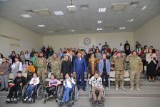 В Баку представлены итоги проекта "Özümüzü kəşf edək" с участием ветеранов Карабахской войны (ФОТО)