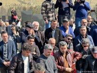 В Баку проходят похороны погибшего в ДТП Огтая Алиева (ФОТО)