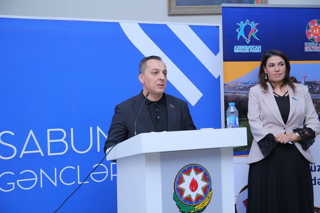 В Баку представлены итоги проекта "Özümüzü kəşf edək" с участием ветеранов Карабахской войны (ФОТО)