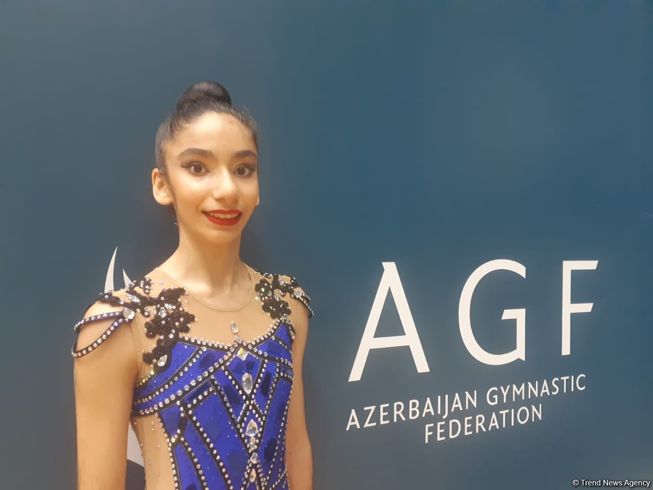 Поддержка зрителей очень помогает - участница чемпионата Азербайджана по художественной гимнастике