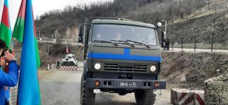 По Лачинской дороге беспрепятственно проехали 4 автомобиля миротворцев (ФОТО)