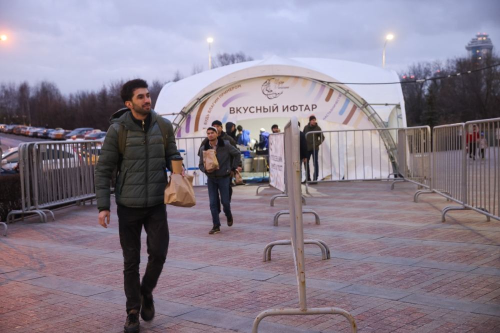 От имени вице-президента Фонда Гейдара Алиева Лейлы Алиевой в Москве дан ифтар (ФОТО)