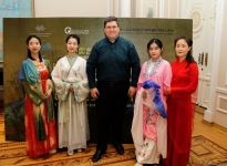 В Баку представлены яркое искусство, традиции и наследие древнего Китая (ФОТО)