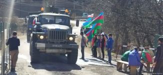По Лачинской дороге беспрепятственно проехала очередная автоколонна миротворцев (ФОТО)