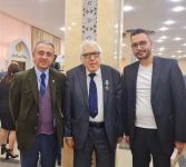 Народный писатель Азербайджана Анар Рзаев  награжден государственным орденом Узбекистана "Дустлик" (ФОТО)