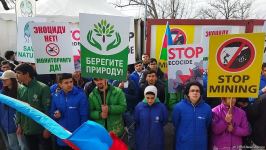 На Лачинской дороге оживление: активисты призывают мировую общественность отреагировать на экотеррор (ФОТО)