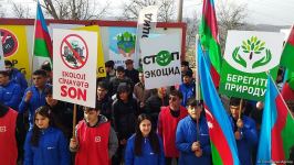 На Лачинской дороге оживление: активисты призывают мировую общественность отреагировать на экотеррор (ФОТО)