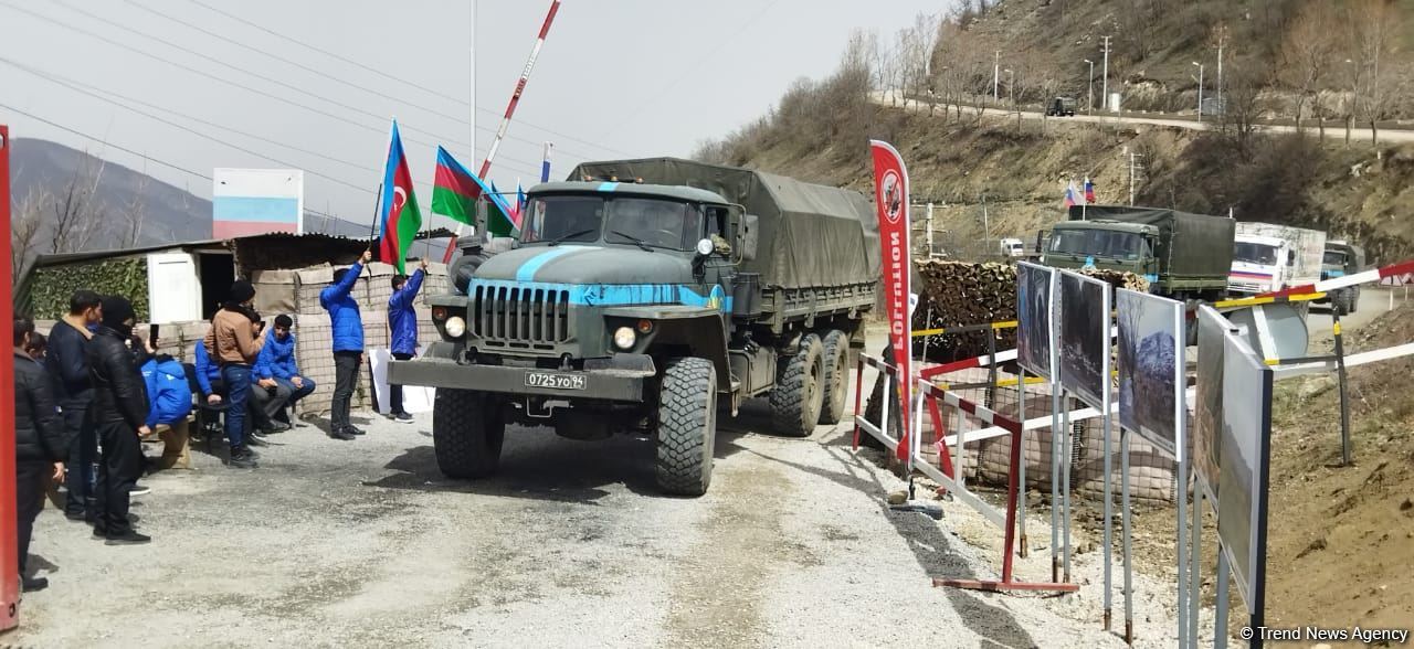 По Лачинской дороге проехала автоколонна из 25 транспортных средств РМК (ФОТО)