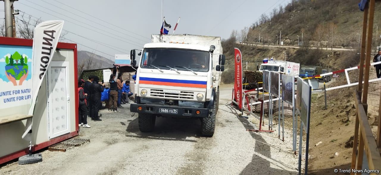 По Лачинской дороге проехала автоколонна из 25 транспортных средств РМК (ФОТО)