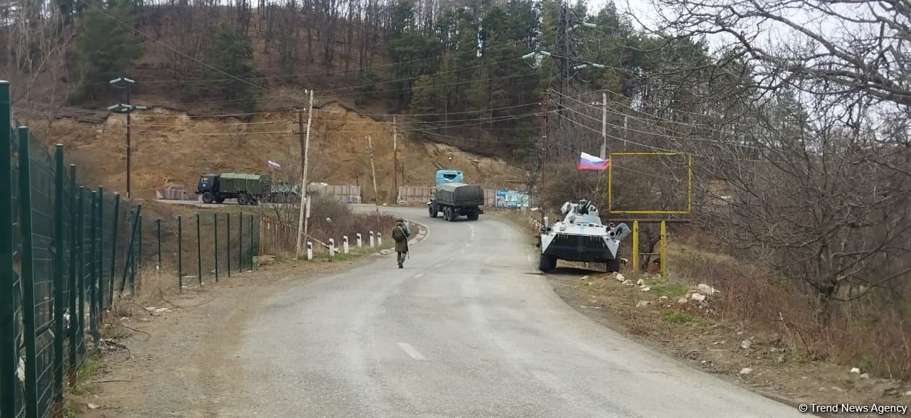 По Лачинской дороге беспрепятственно проехали два автомобиля РМК (ФОТО)