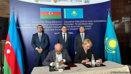 Между Казахстаном и Азербайджаном подписаны бизнес-контракты (ФОТО)