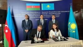 Между Казахстаном и Азербайджаном подписаны бизнес-контракты (ФОТО)