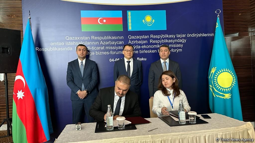 Между Казахстаном и Азербайджаном подписаны бизнес-контракты (ФОТО)