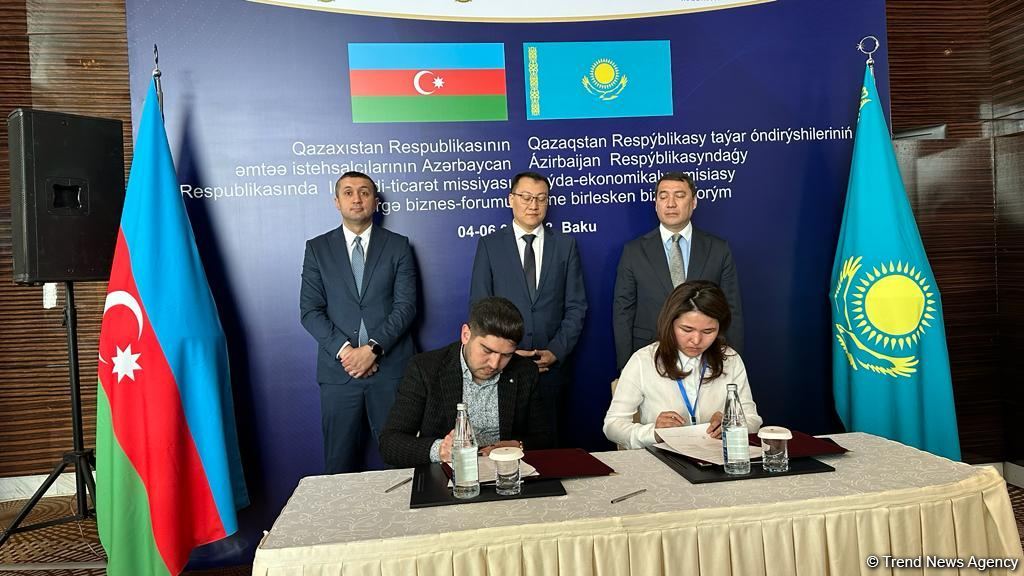 Между Казахстаном и Азербайджаном подписаны бизнес-контракты (ФОТО)