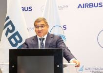 «Азербайджанские Авиалинии» заказали 12 самолетов семейства A320neo (ФОТО)