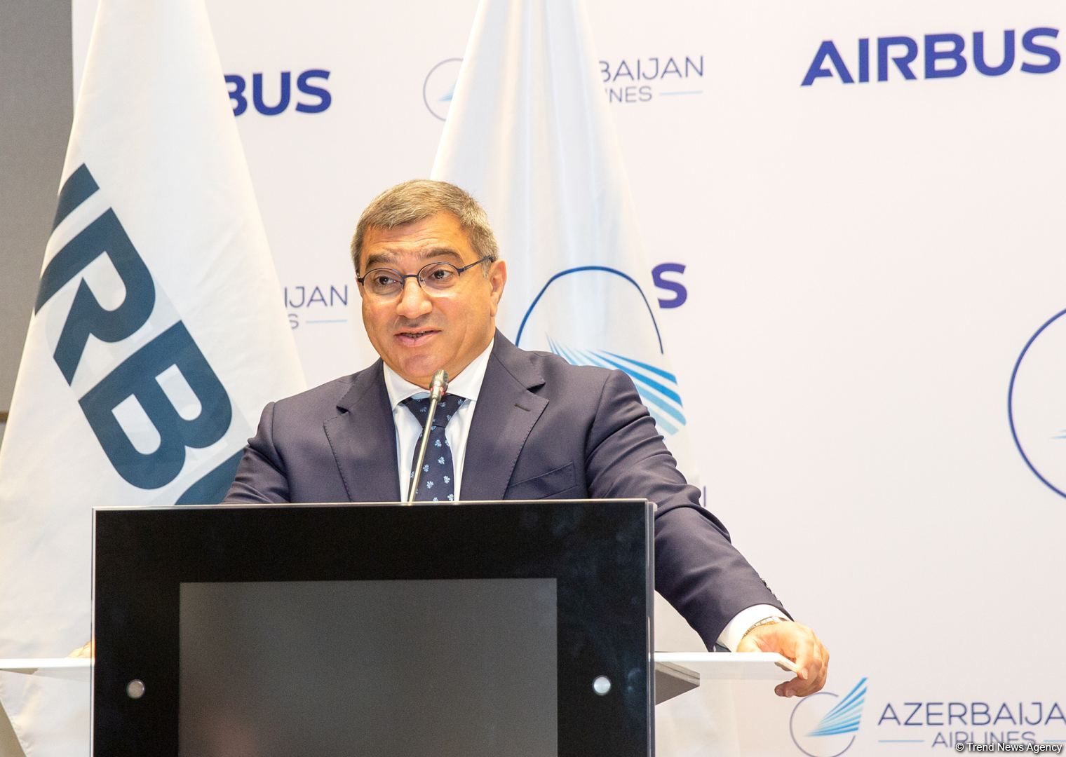 «Азербайджанские Авиалинии» заказали 12 самолетов семейства A320neo (ФОТО)