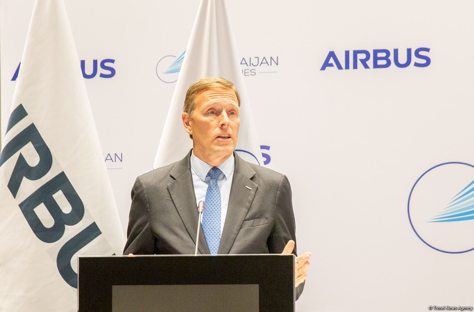 «Азербайджанские Авиалинии» заказали 12 самолетов семейства A320neo (ФОТО)