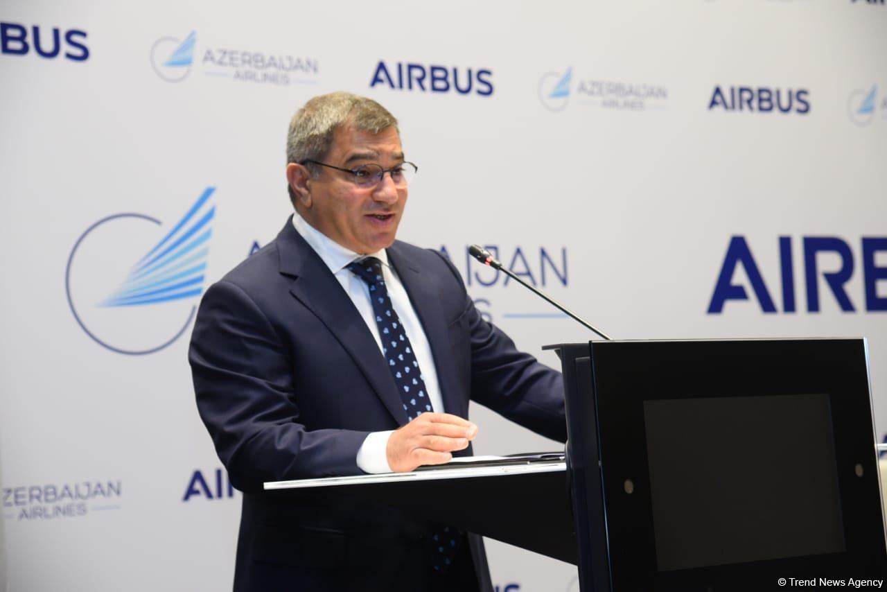 Все маршруты AZAL в 2022 году были прибыльными - Руслан Алиханов