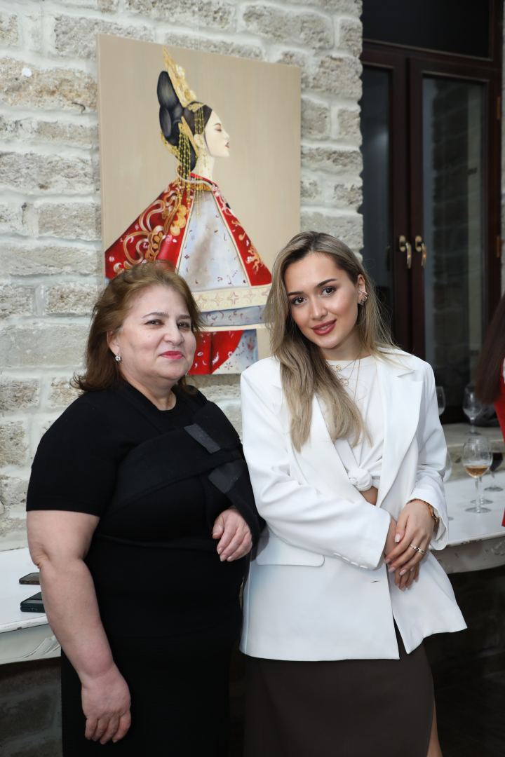 StART в Баку - когда рисуют только девушки… (ФОТО)