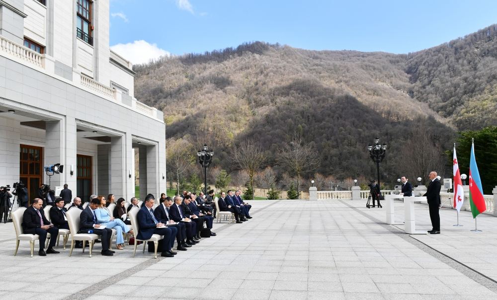 President Ilham Aliyev and Prime Minister of Georgia Irakli Garibashvili make press statements (PHOTO/VIDEO)