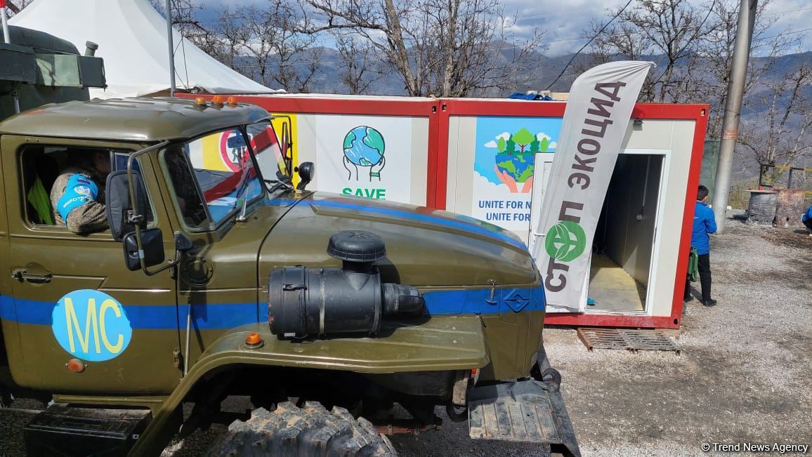 По Лачинской дороге беспрепятственно проехала автоколонна миротворцев (ФОТО)