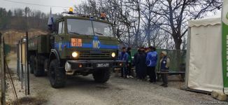 По Лачинской дороге беспрепятственно проехала автоколонна миротворцев (ФОТО)