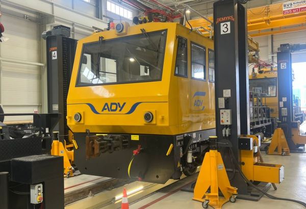 Azerbaijan Railways CJSC ensures purchase, delivery of new railcars to country (PHOTO)