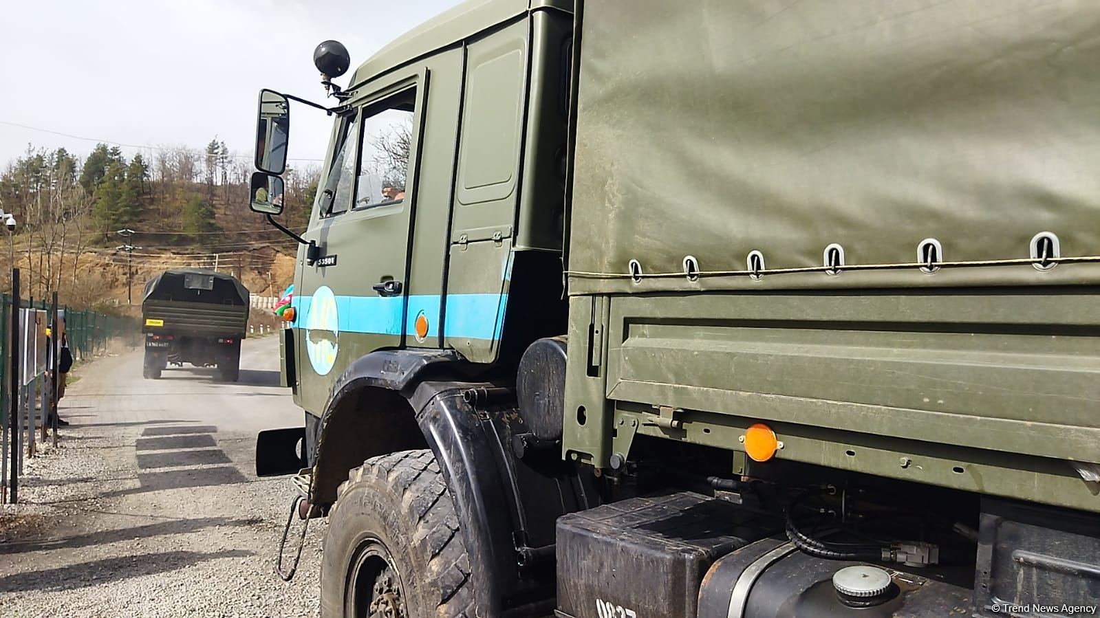 По Лачинской дороге беспрепятственно проехали четыре транспортных средства РМК (ФОТО)