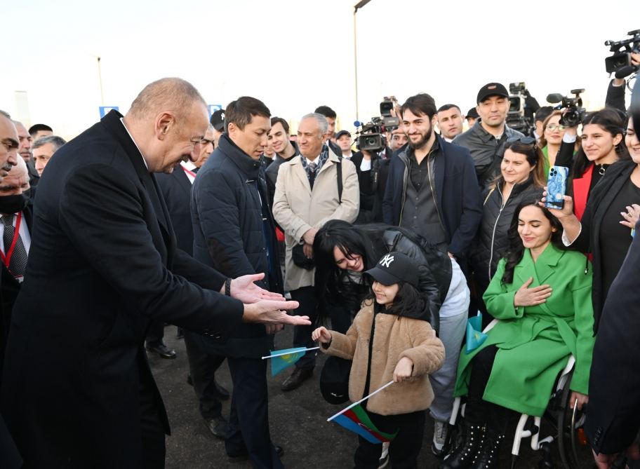 Президент Ильхам Алиев принял участие в открытии улицы Гейдара Алиева в Астане (ФОТО)