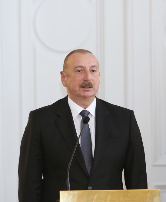 Президент Ильхам Алиев и Председатель Президиума Боснии и Герцеговины Желка Цвиянович выступили с заявлениями для прессы (ФОТО/ВИДЕО)