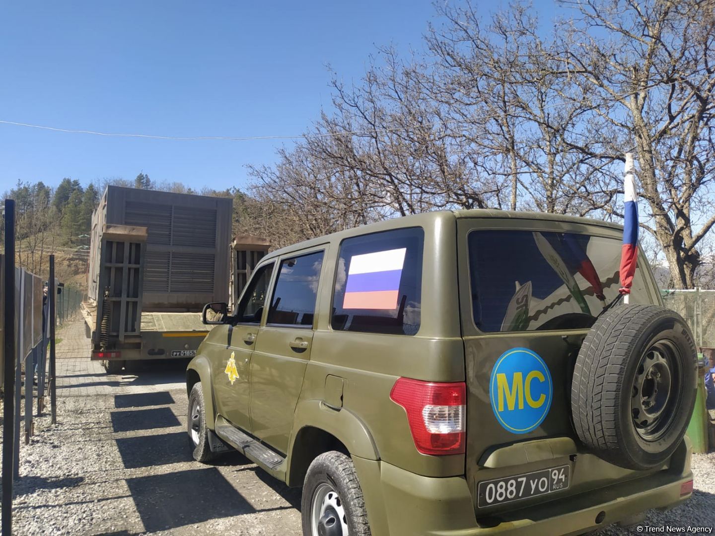 По Лачинской дороге беспрепятственно проехали еще четыре автомобиля миротворцев (ФОТО)