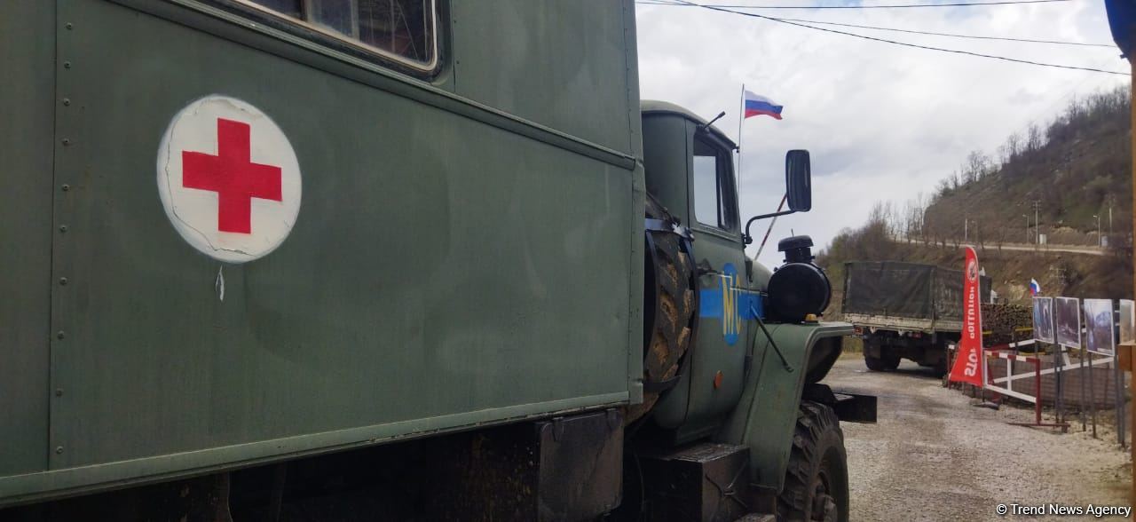 По Лачинской дороге беспрепятственно проехали 8 автомобилей миротворцев (ФОТО)