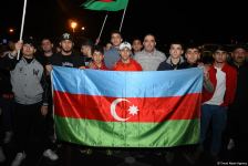 Азербайджанские спортсмены вернулись из Еревана в Баку (ФОТО)