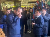 Азербайджанских тяжелоатлетов встретили в Баку с большим воодушевлением (ФОТО/ВИДЕО)