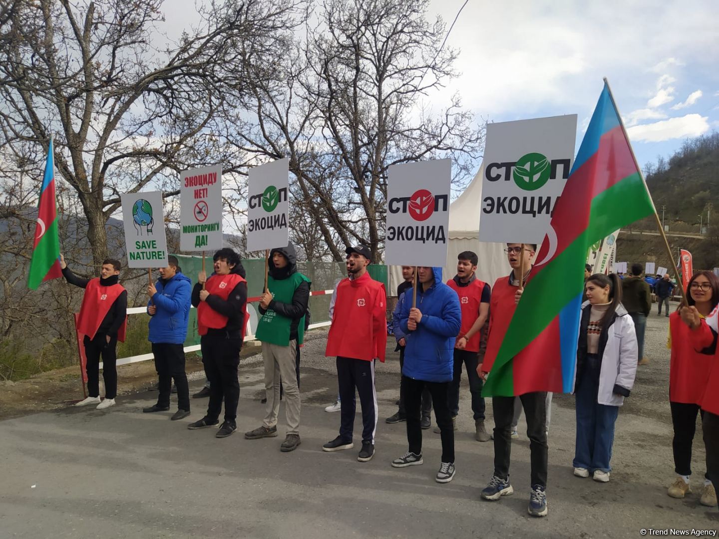 Акция протеста на Лачинской дороге продолжается 129-й день (ФОТО)