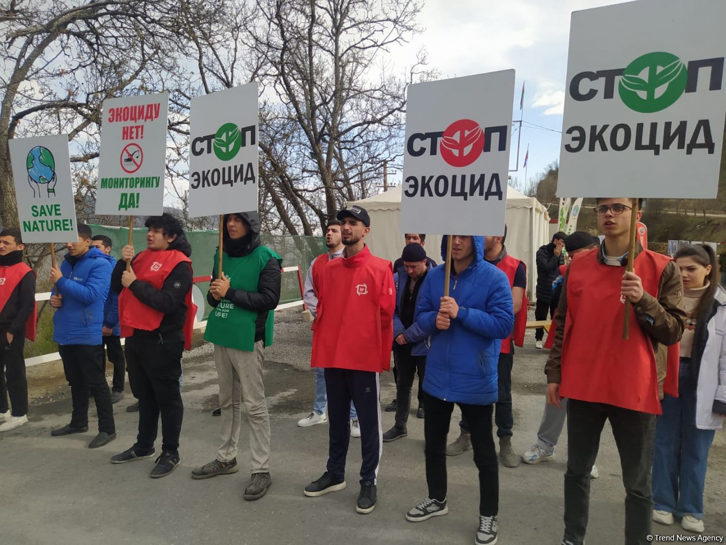 Акция протеста на Лачинской дороге продолжается 129-й день (ФОТО)