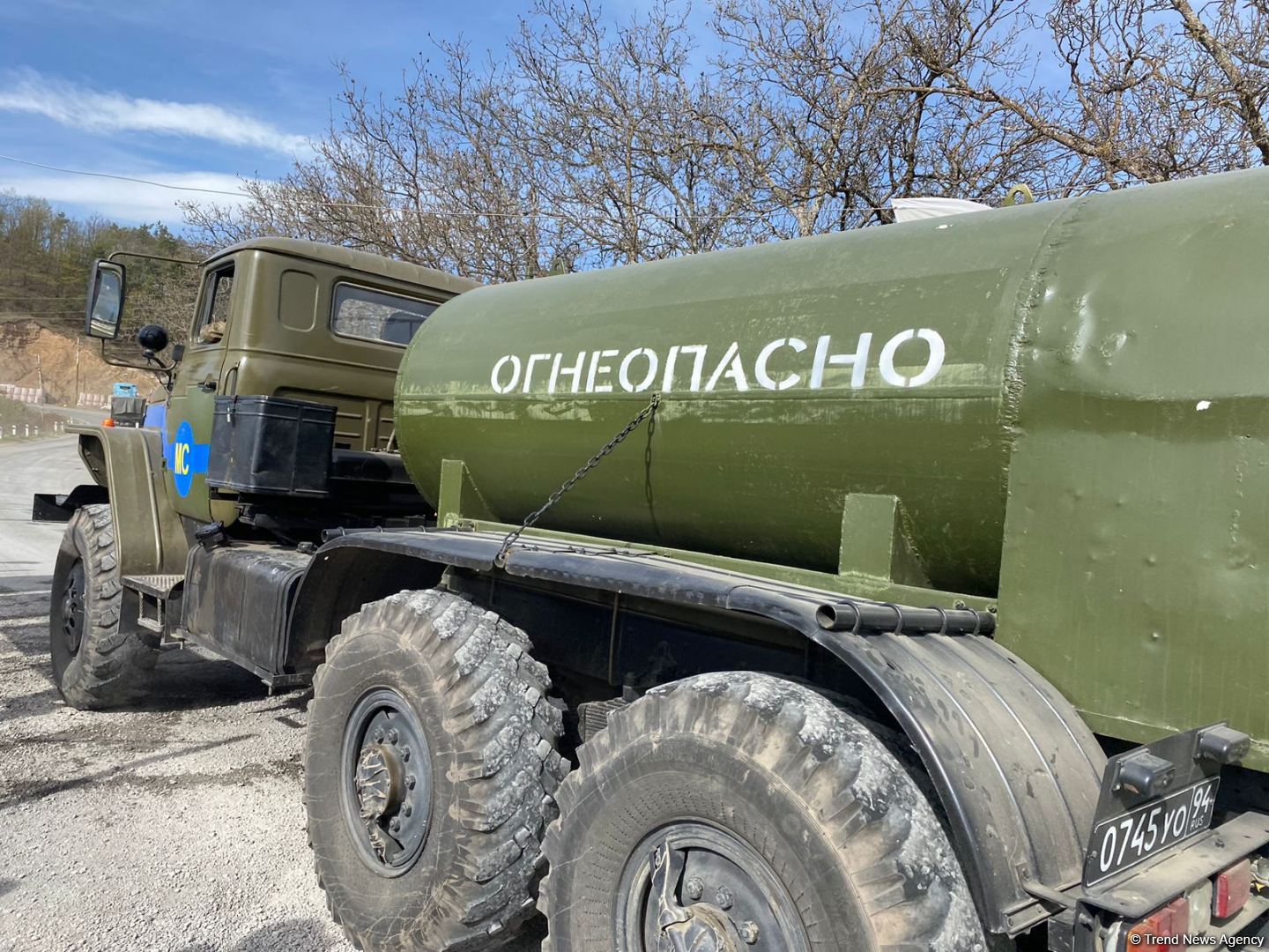 По Лачинской дороге беспрепятственно проехала автоколонна миротворцев (ФОТО)