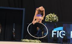 В Баку стартовал первый день соревнований Кубка мира FIG по художественной гимнастике (ФОТО)
