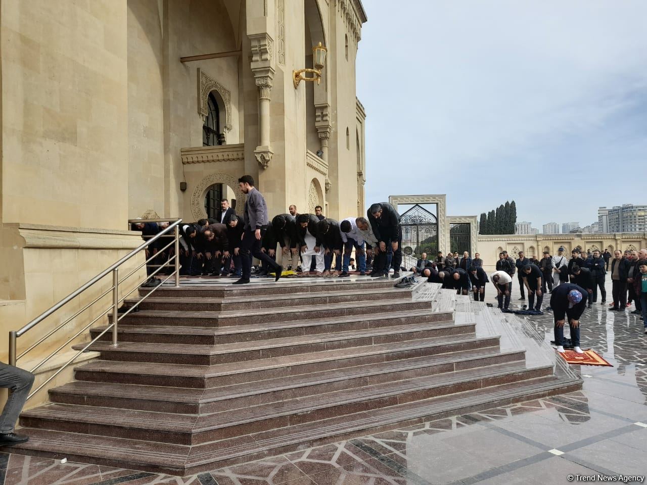 В бакинской мечети Тезепир совершен праздничный намаз (ФОТО)