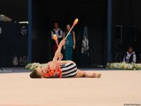 Лучшие моменты второго дня соревнований Кубка мира по художественной гимнастике в Баку (ФОТО)