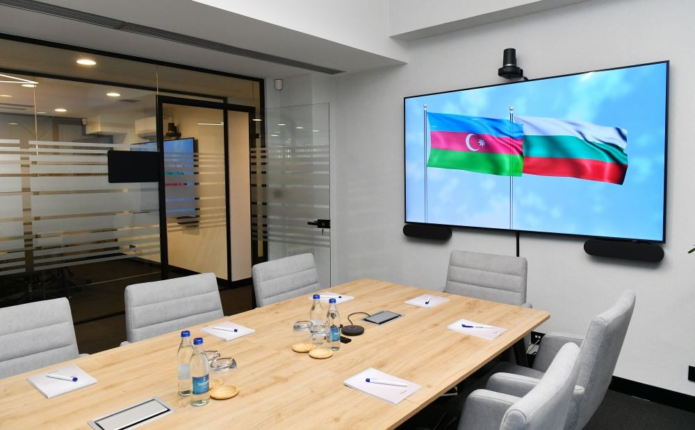 Президент Ильхам Алиев и Президент Болгарии Румен Радев приняли участие в церемонии открытия офиса SOCAR в Софии (ФОТО)