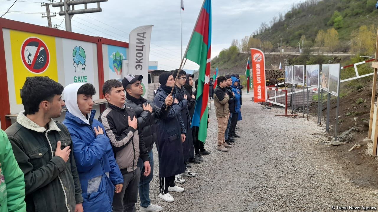 Акция протеста на Лачинской дороге продолжается 135-й день (ФОТО)