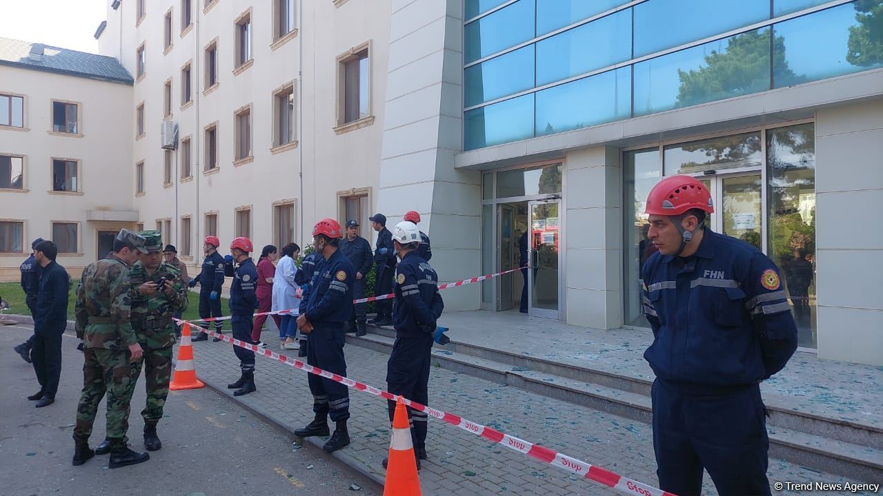 В Гяндже из-за пожара в больнице эвакуированы 58 человек
