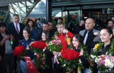 В Баку прибыли турецкие спортсмены, одержавшие победу на чемпионате Европы в Ереване (ФОТО)