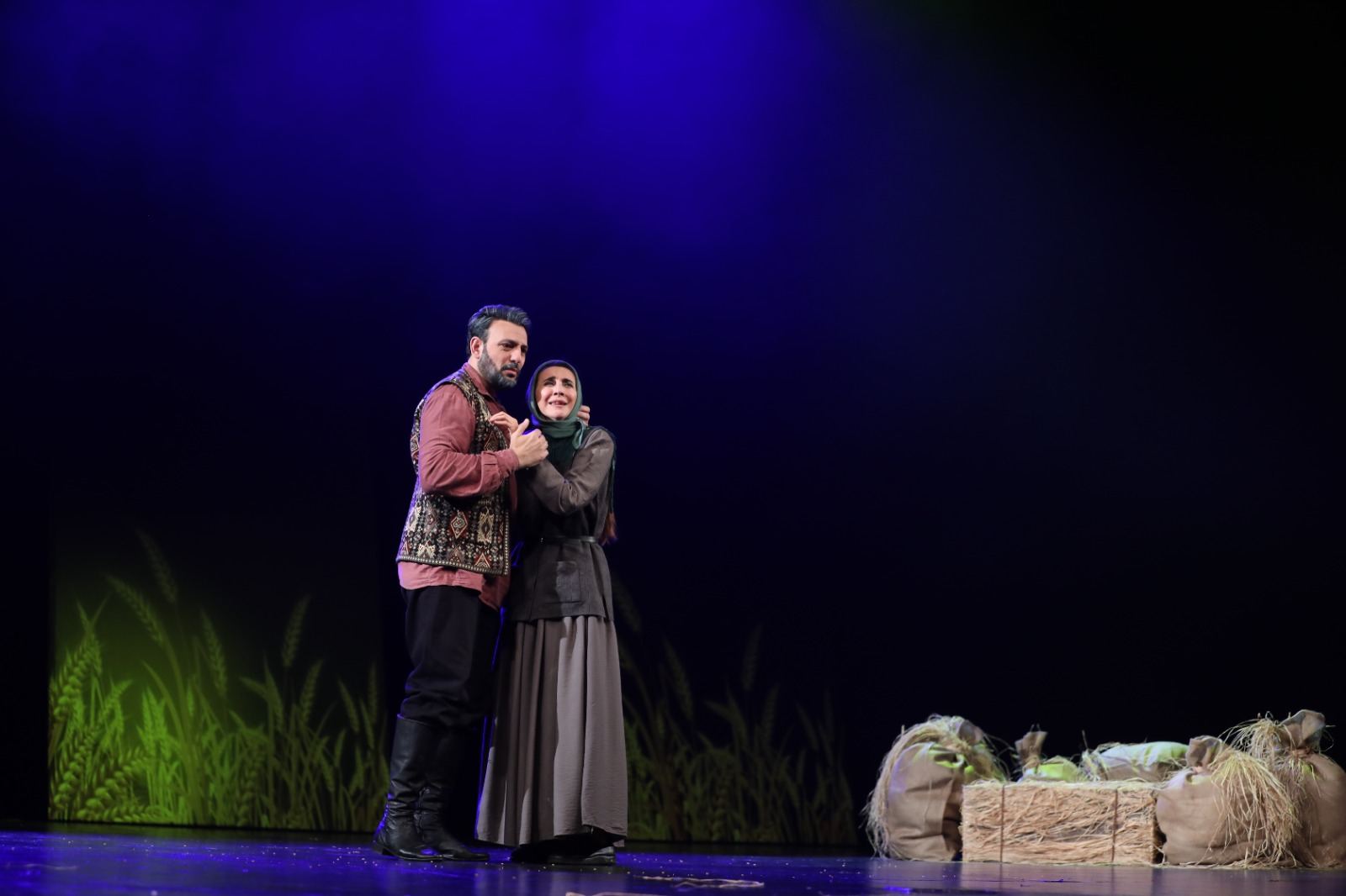 Премьера в Баку! "Материнское поле" – от юношеской радости до глубокой скорби и тоски (ФОТО)