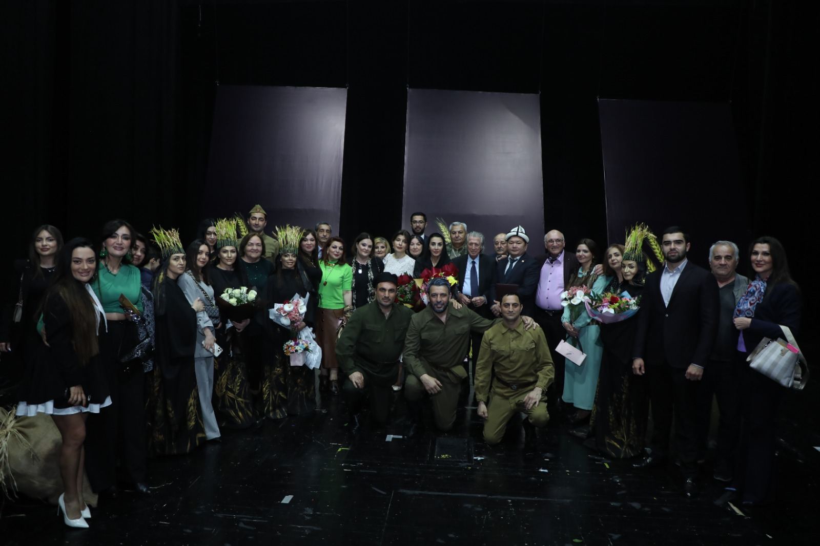 Премьера в Баку! "Материнское поле" – от юношеской радости до глубокой скорби и тоски (ФОТО)
