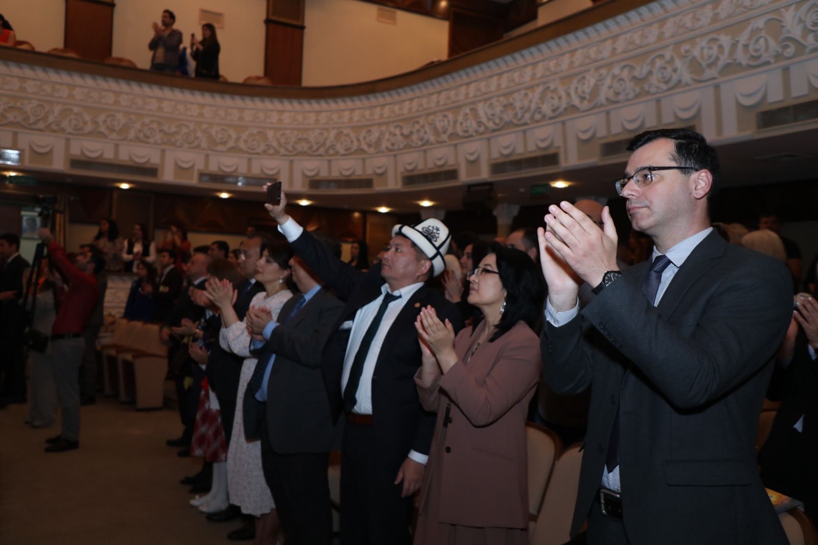 Премьера в Баку! "Материнское поле" – от юношеской радости до глубокой скорби и тоски (ФОТО)